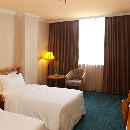Golden City Hotel Foshan Exterior foto